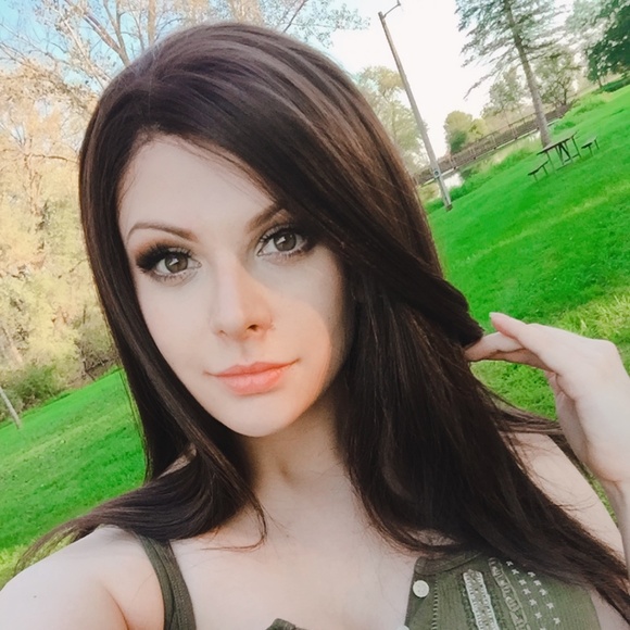 16" Dark Brown Lace Front Wig | Alexa - Picture 6 of 10